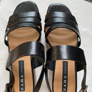 Zara Trafaluc Black Contrast Wedge Cork Platform Sandals - US Size 8.5